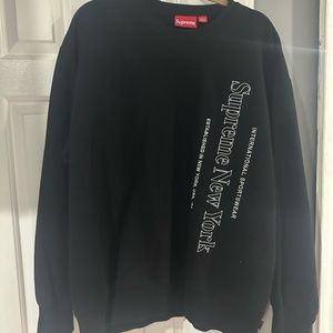 Supreme Crewneck